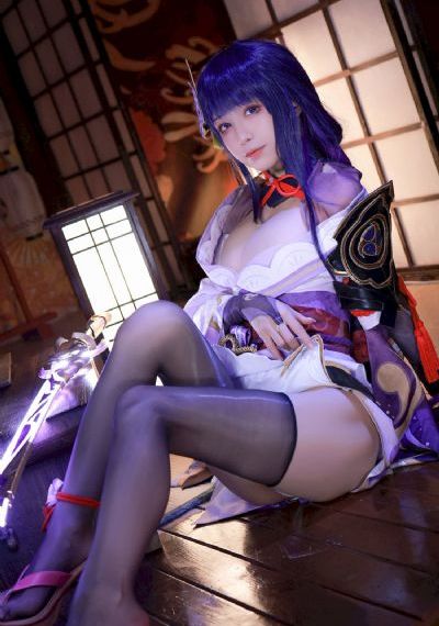 国产日韩中文字幕制服_1080P影视在线观看
