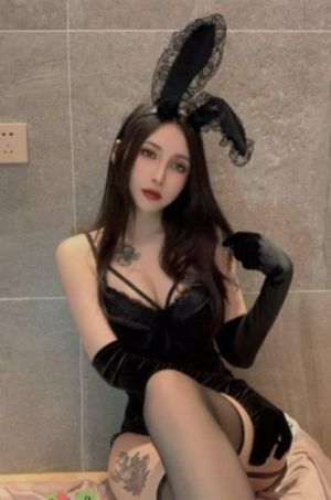 一边亲着一面膜下的免费过程_BD国语在线观看完整版