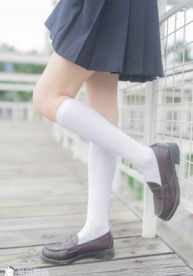 视频二区中文无码制服师生_超清全集免费播放